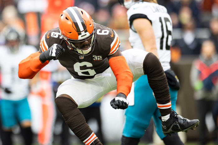 Dec 10, 2023; Cleveland, Ohio, USA; Cleveland Browns linebacker Jeremiah Owusu-Koramoah (6) celebrates a tackle against the Jacksonville Jaguars during the first quarter at Cleveland Browns Stadium. Mandatory Credit: Scott Galvin-USA TODAY Sports
